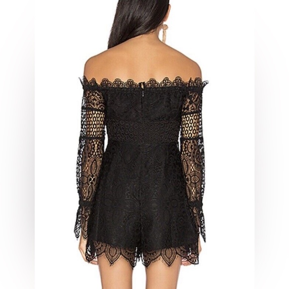 Kendall & Kylie NWT Off-The-Shoulder Lace Romper with Long Sleeves - Picture 2 of 5